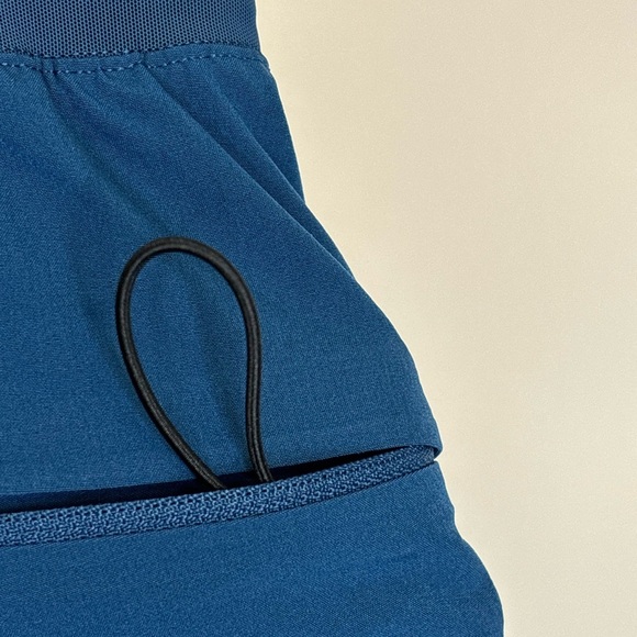 Lululemon Namaste At The Beach Two Tone Colorblock Shorts - Picture 5 of 10